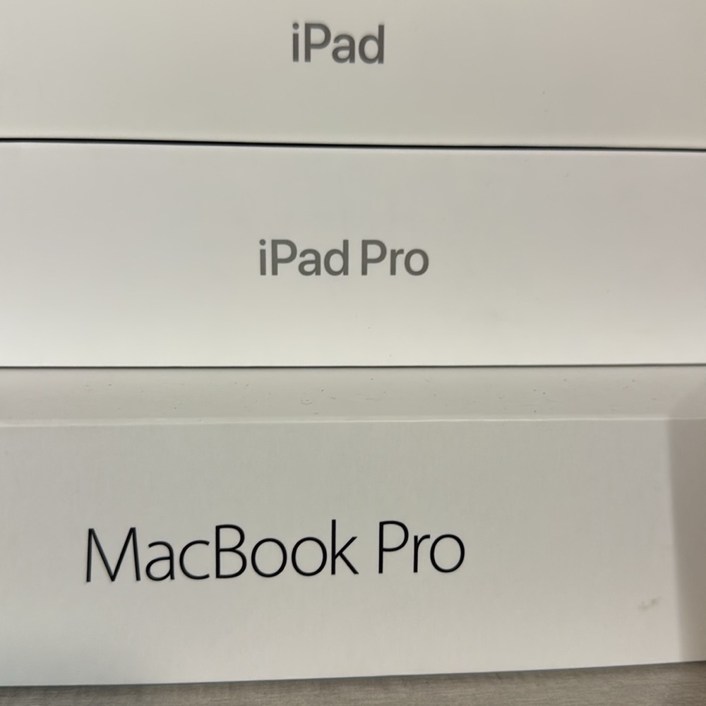 Apple Device Box Set - Picture 5 of 6